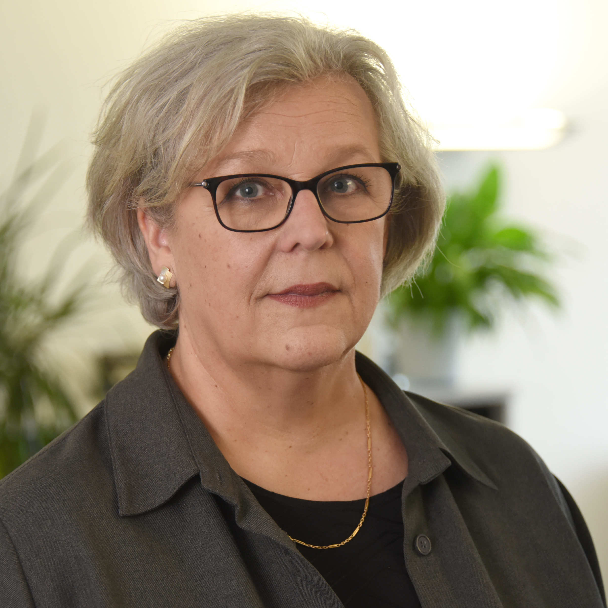 Annette Baumann,  Finanzbuchhalterin